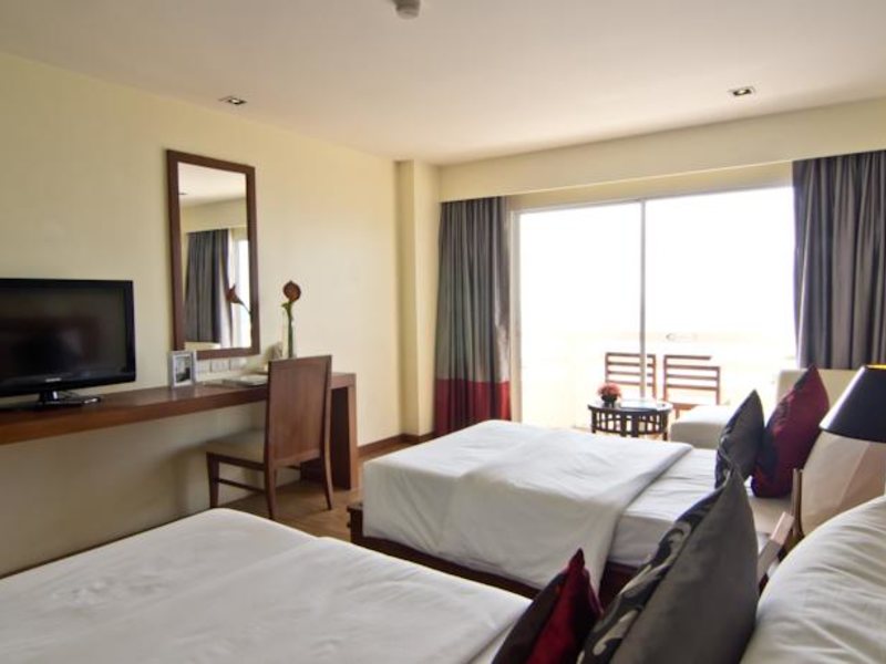 Grand Jomtien Palace 152080