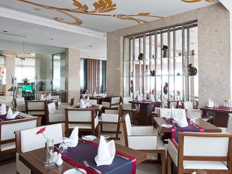 Grand Jomtien Palace 152088