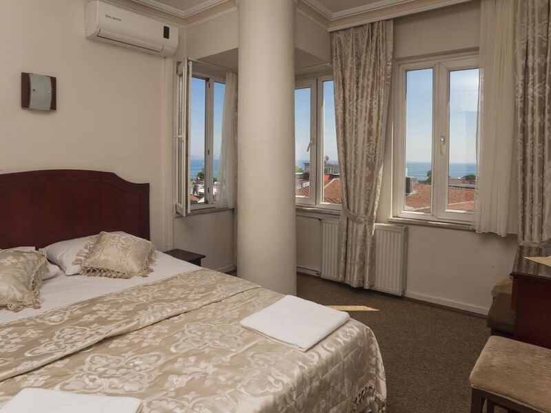 Grand Liza Hotel  241966