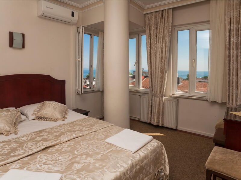 Grand Liza Hotel  241986