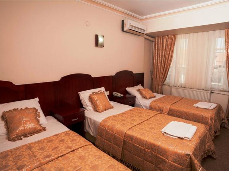Grand Liza Hotel  241993