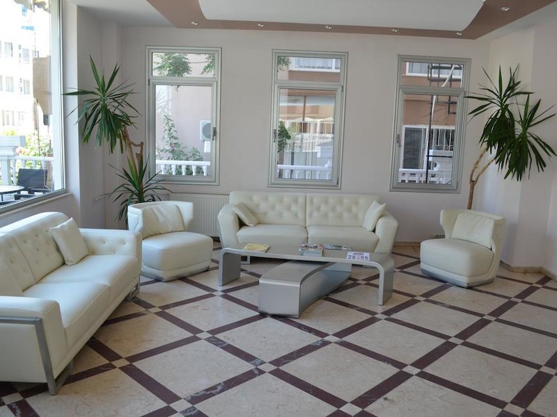 Grand Milan Hotel  280058