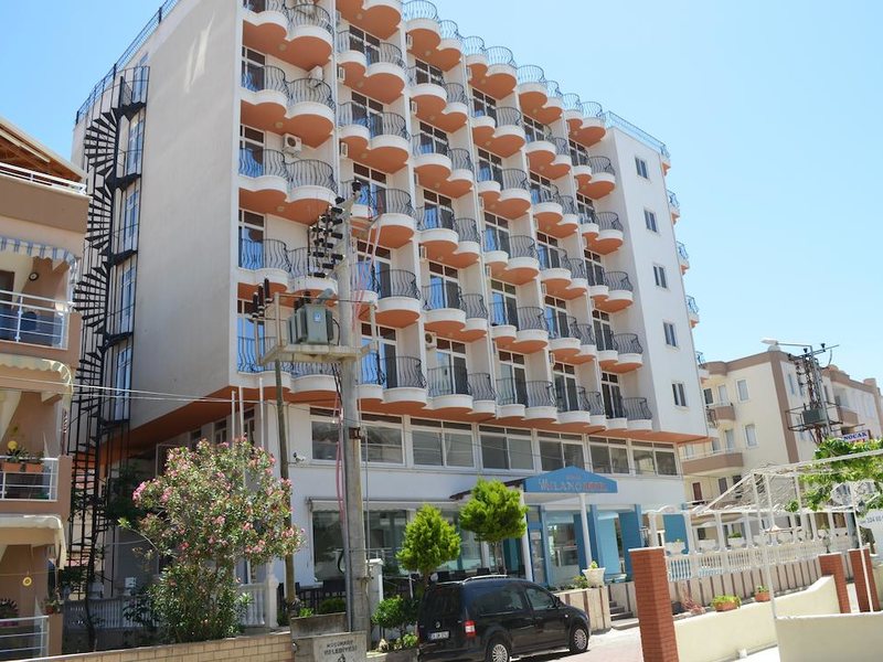 Grand Milan Hotel  280059