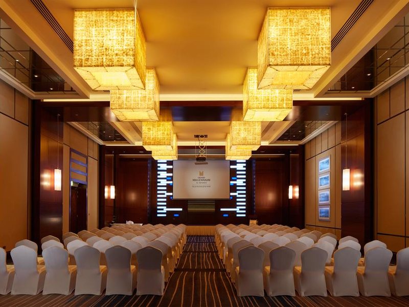 Grand Millenium Al Wahda Hotel 178126
