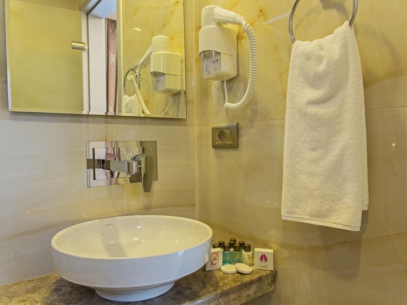 Grand Naki Hotel 279972