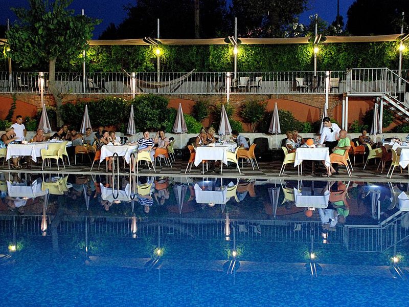 Grand Okan Hotel  180701