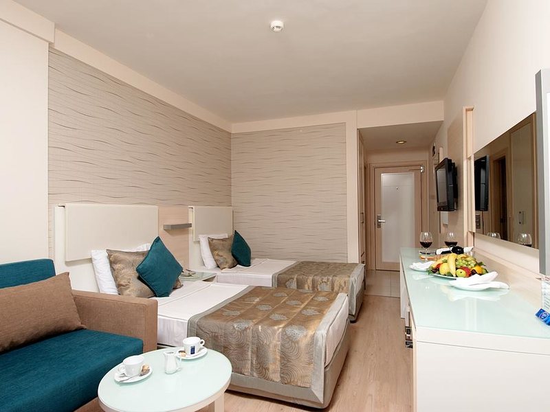 Grand Okan Hotel  180724