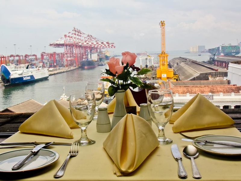 Grand Oriental Hotel 107626