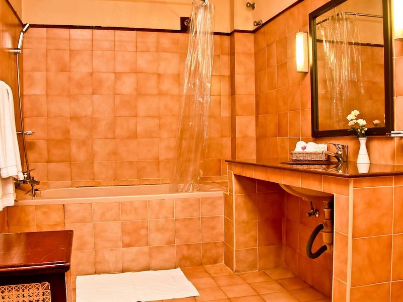 Grand Oriental Hotel 107641