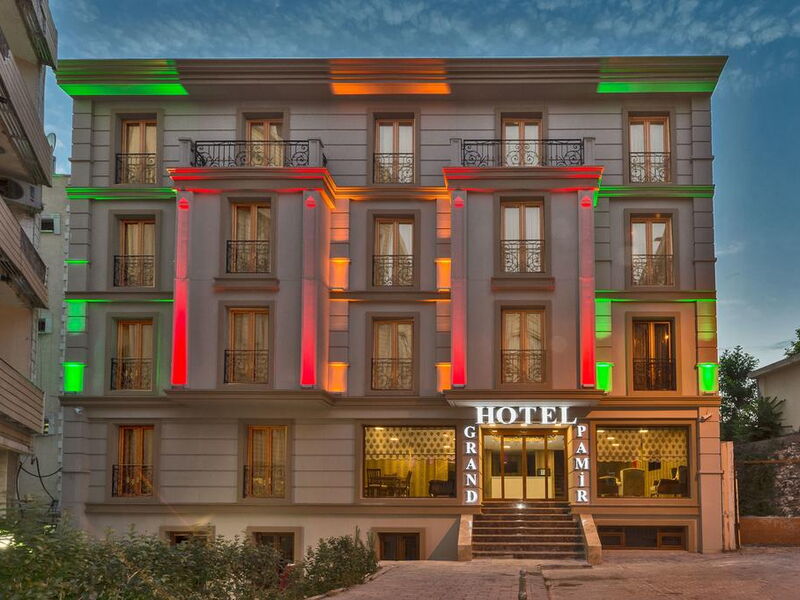 Grand Pamir Hotel  242004