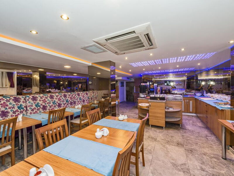 Grand Pamir Hotel  242025