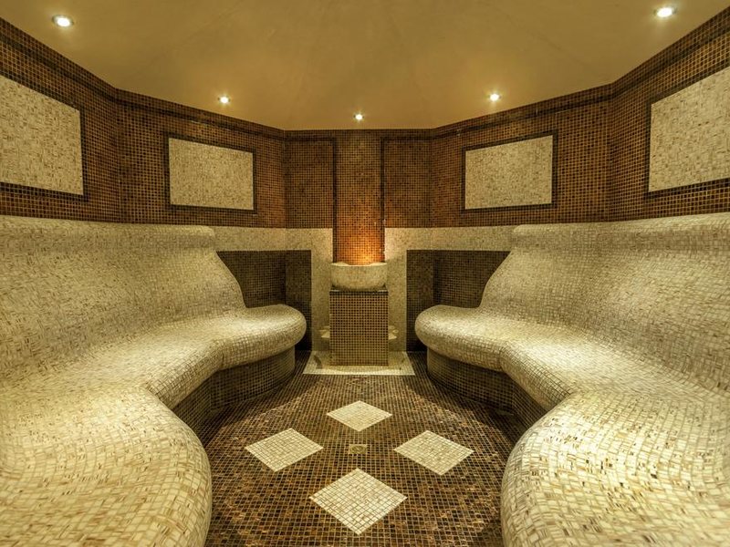 Grand Royale Hotel & Spa 253579