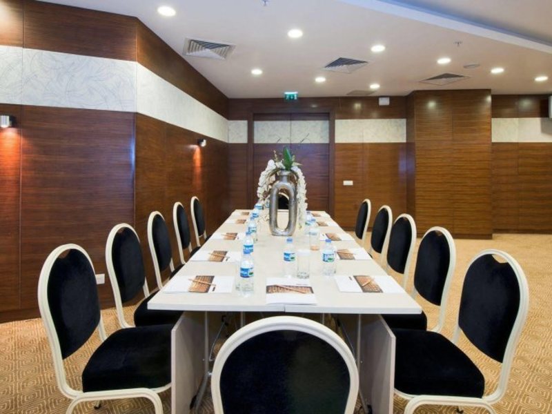 Grand S Hotel  282326