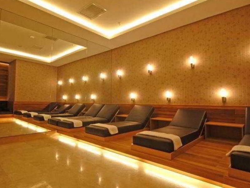 Grand S Hotel  282330