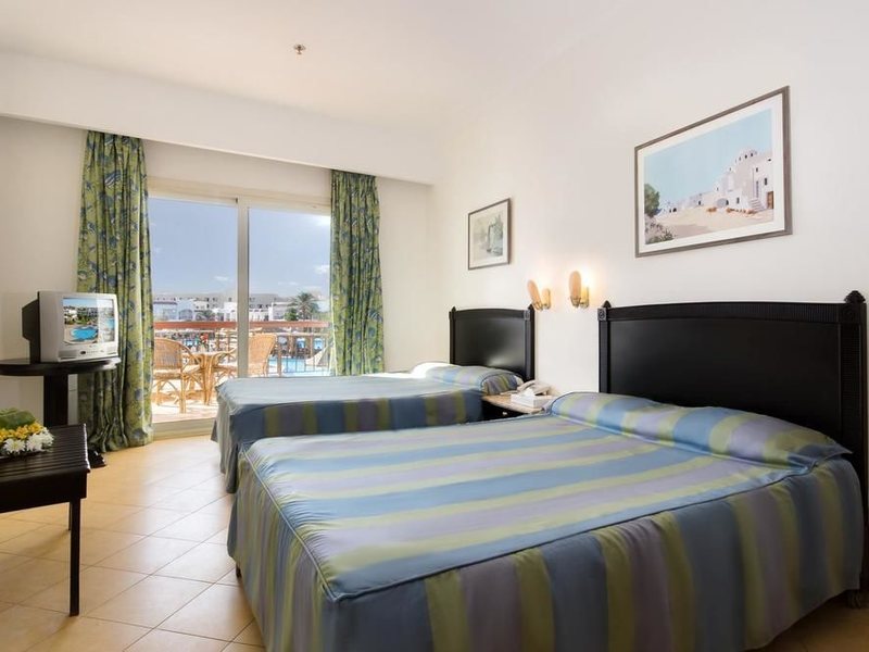 Grand Seas Resort Hostmark 124350