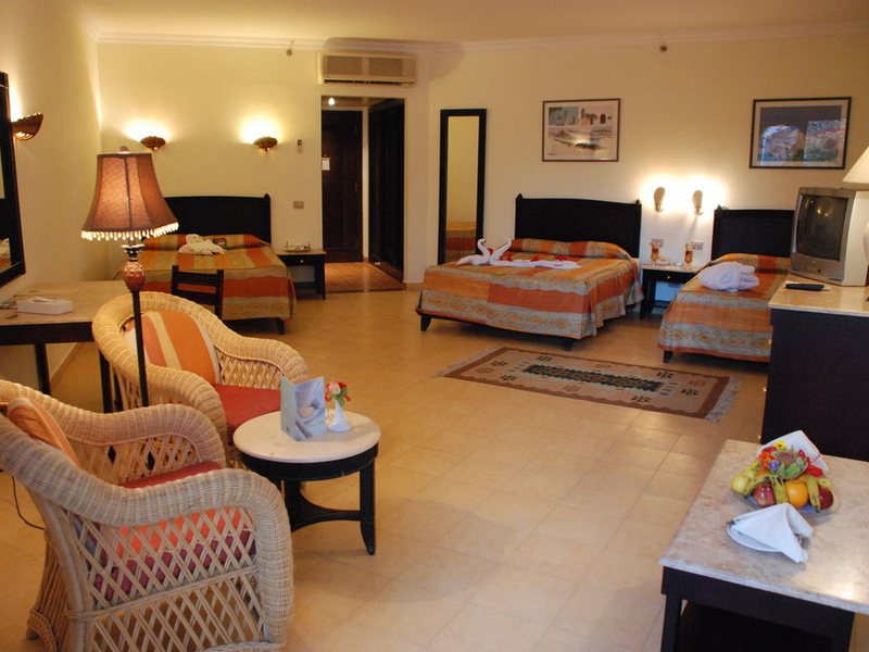 Grand Seas Resort Hostmark 124358