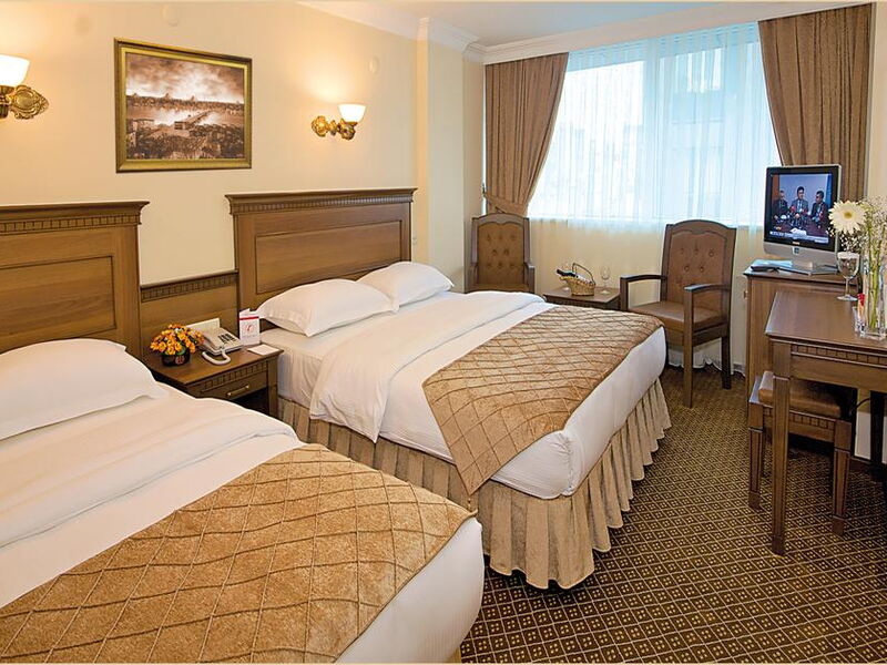 Grand Unal Hotel 301123