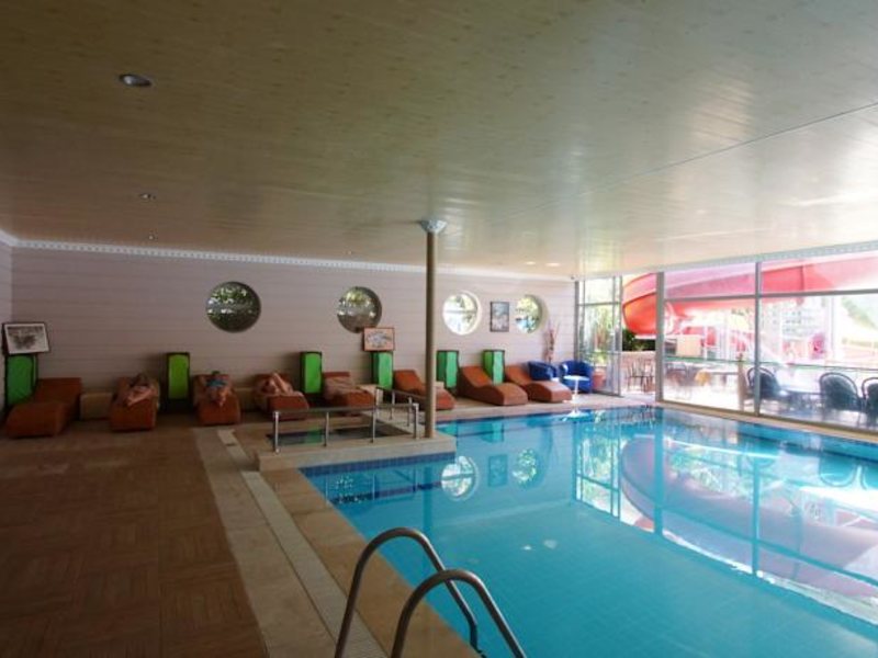 Grand Viking Hotel 77001