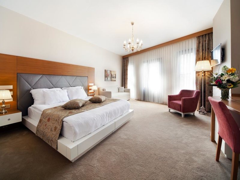 Gravis Suites Hotel 271891