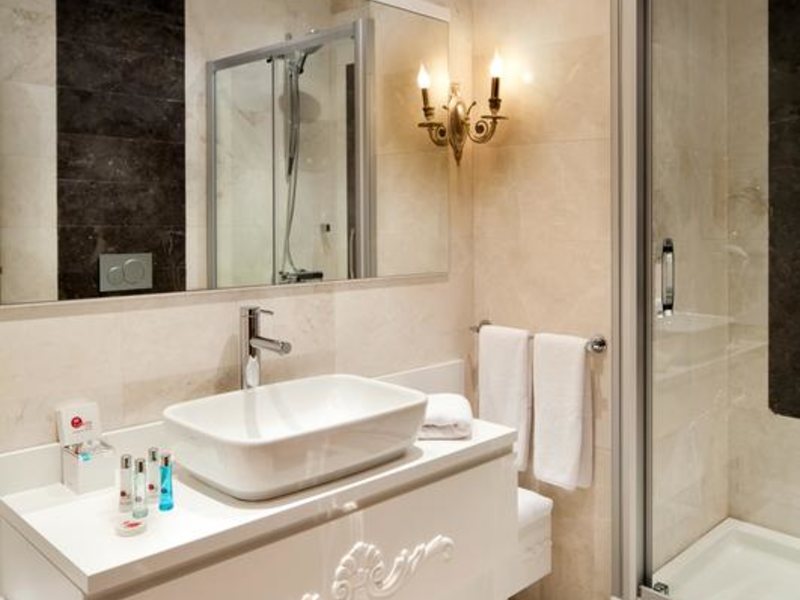 Gravis Suites Hotel 271893