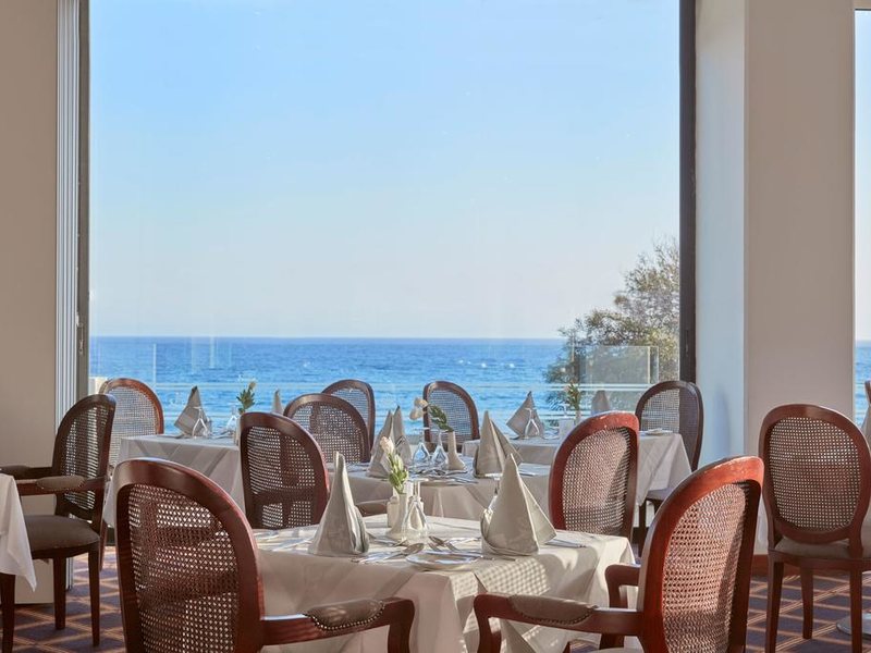 Grecian Bay Hotel 205651