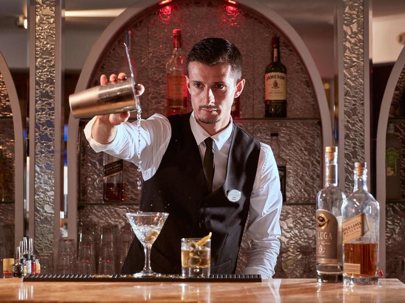 Grecian Park Hotel  205689