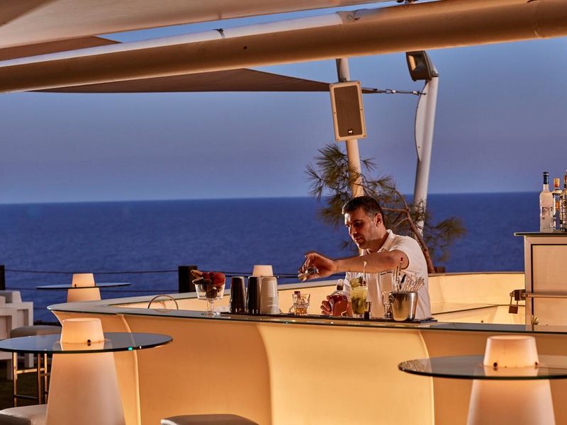 Grecian Park Hotel  205697