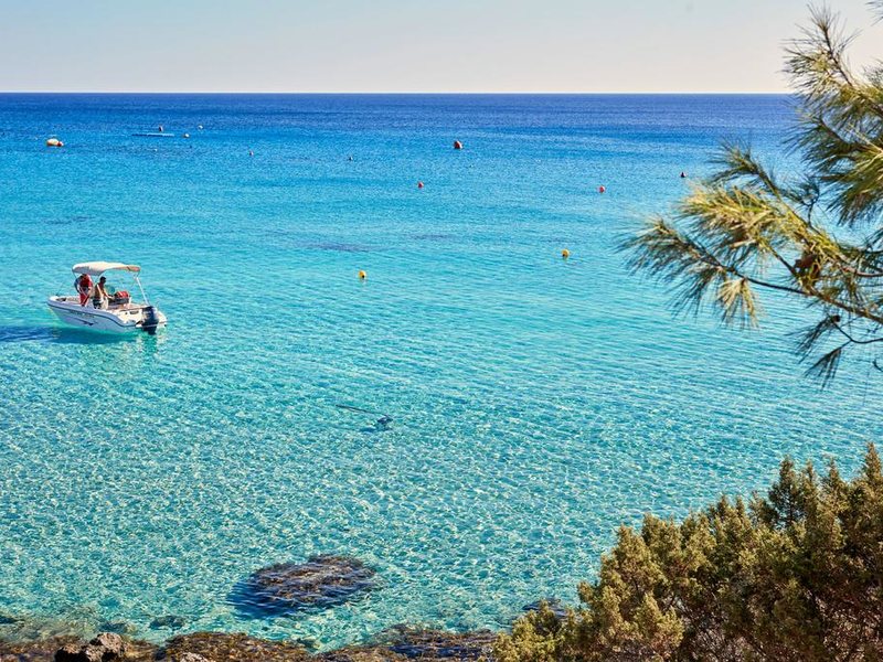 Grecian Park Hotel  205702