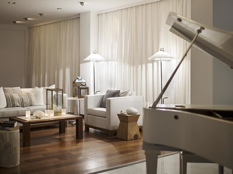 Grecian Sands Beach Hotel 205709