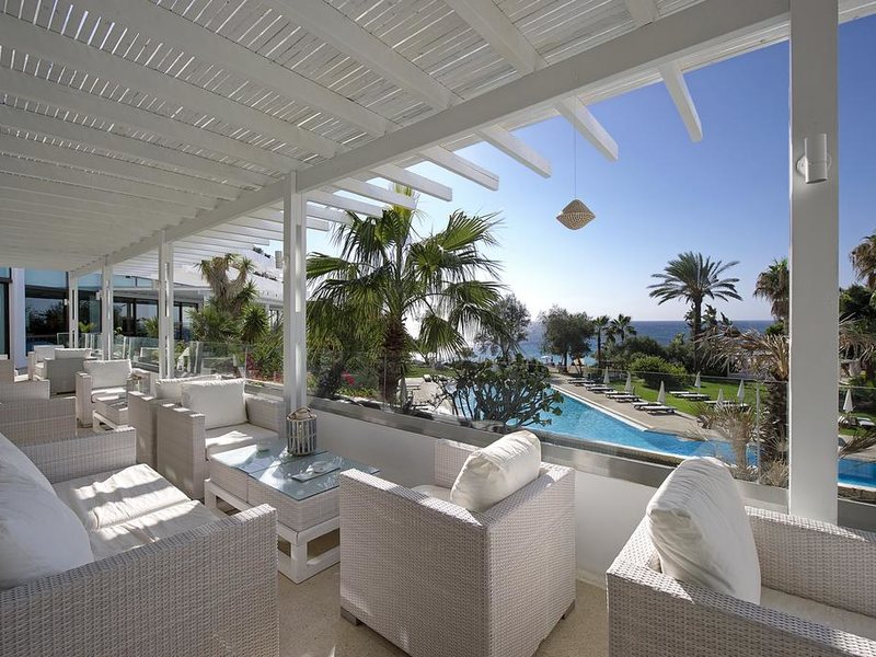 Grecian Sands Beach Hotel 205711