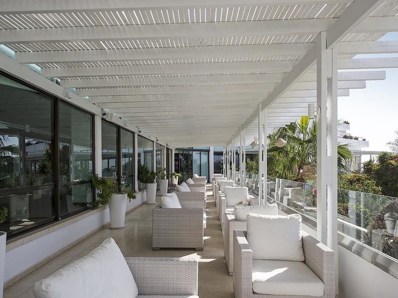 Grecian Sands Beach Hotel 205713