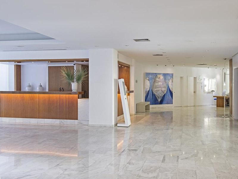 Grecian Sands Beach Hotel 205715