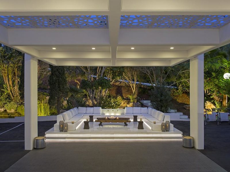 Grecian Sands Beach Hotel 205716