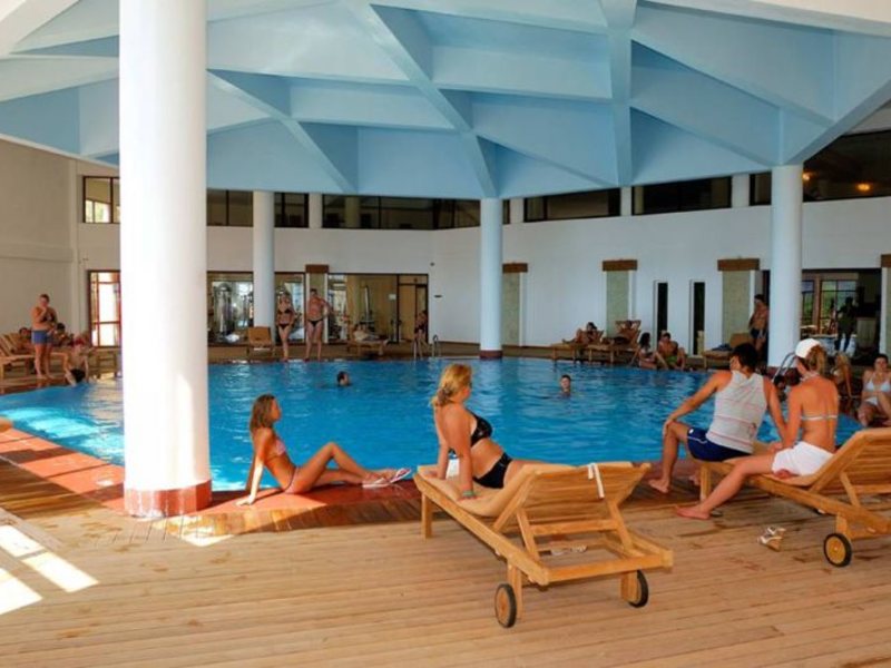 Green Beach Resort 77070