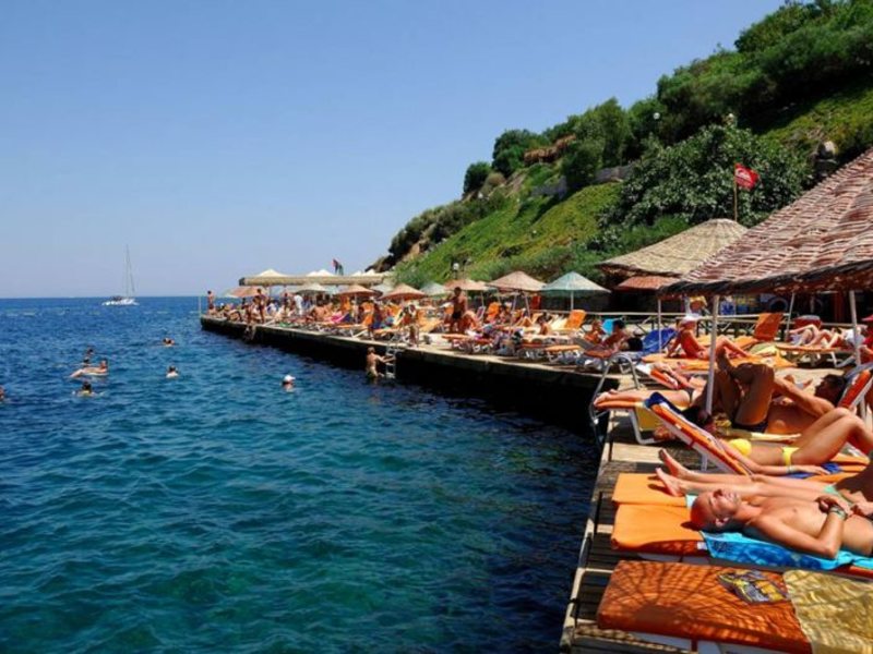 Green Beach Resort 77072