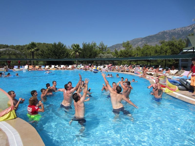 Green Forest Holiday Village  195530