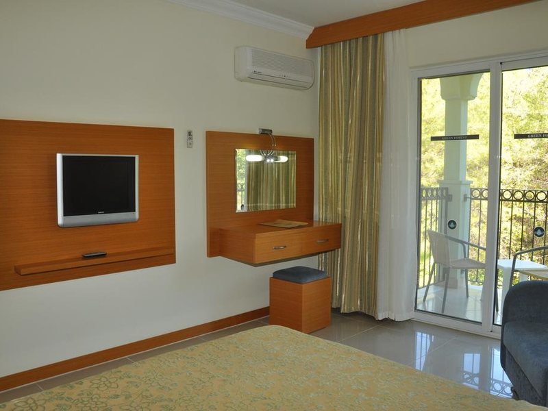 Green Forest Holiday Village  195537