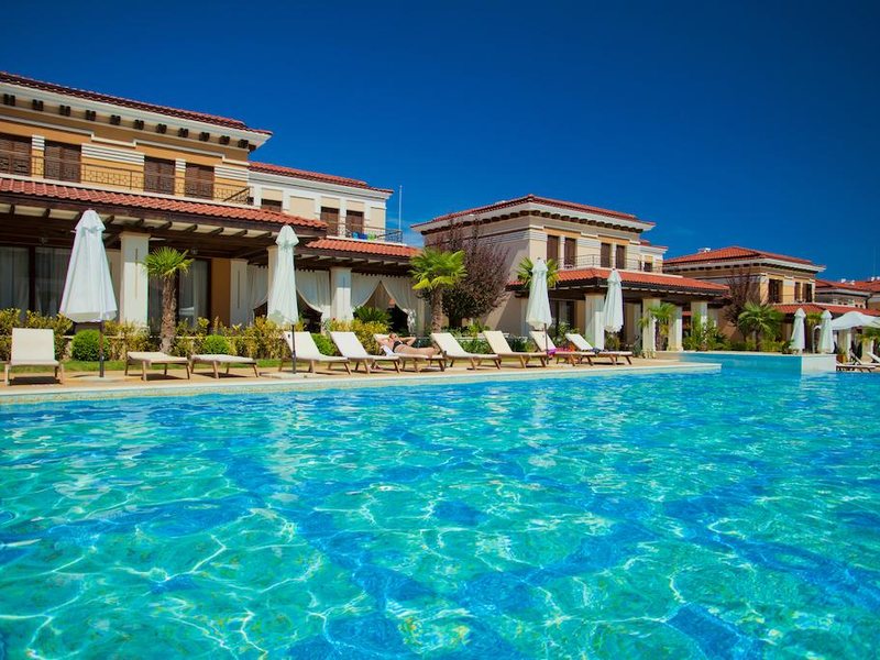 Green Life Beach Resort 165408