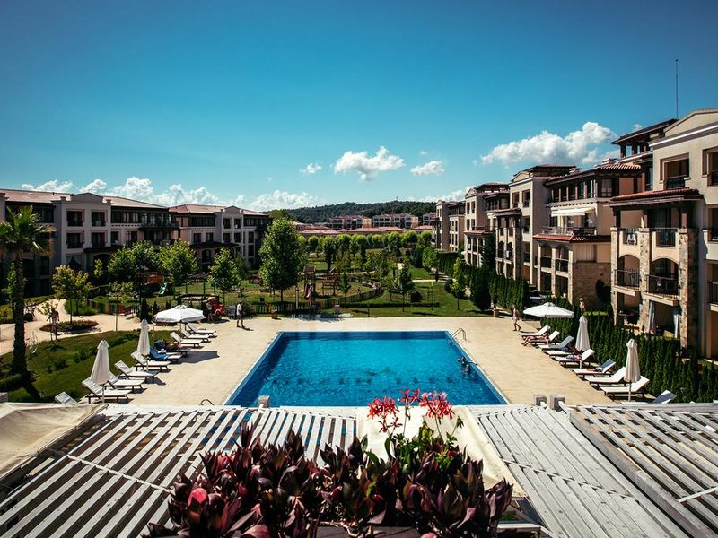 Green Life Beach Resort 165419