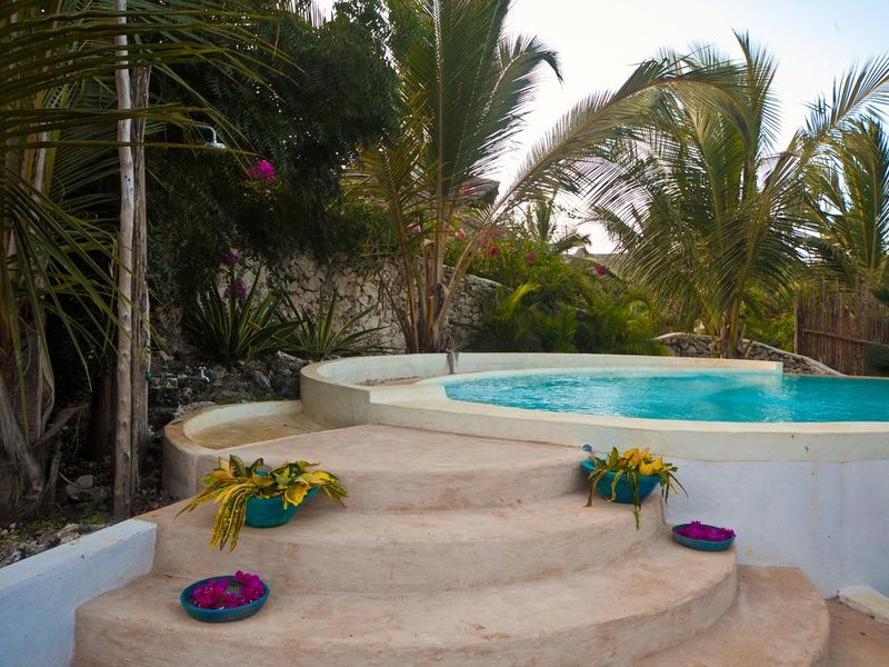 Green and Blue Ocean Lodge 229016