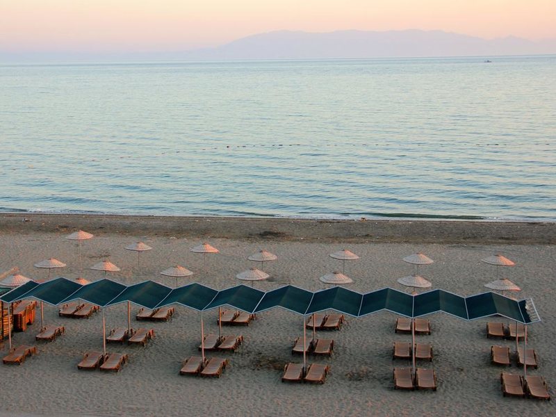Gumuldur Mavi Deniz Otel 190261