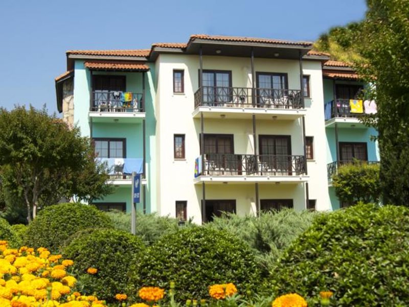 Gypsophila Holiday Village 77113