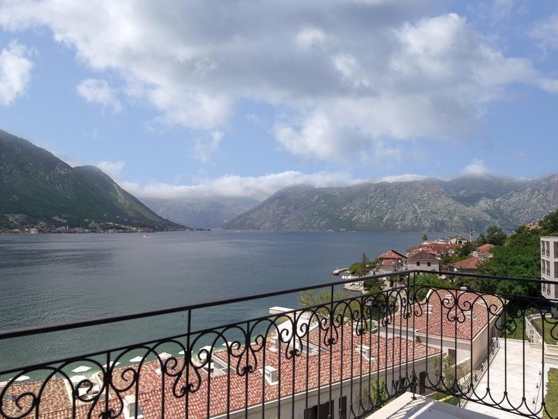 HUMA Kotor Bay (ех 283238