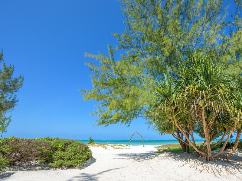 Hakuna Majiwe Beach Lodge (ex 229019