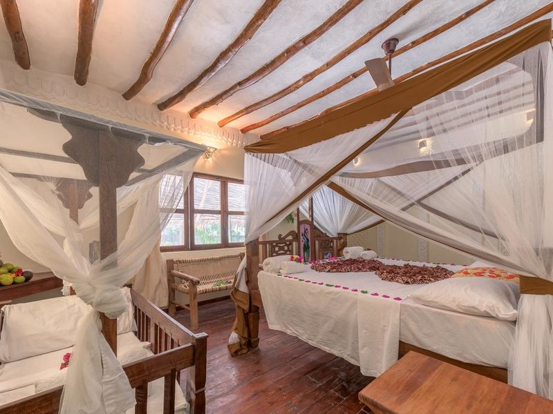 Hakuna Majiwe Beach Lodge (ex 229024