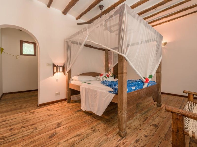 Hakuna Majiwe Beach Lodge (ex 229029