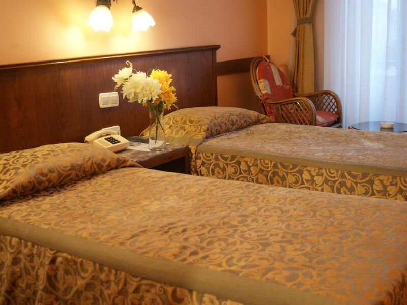 Hali Hotel  242031