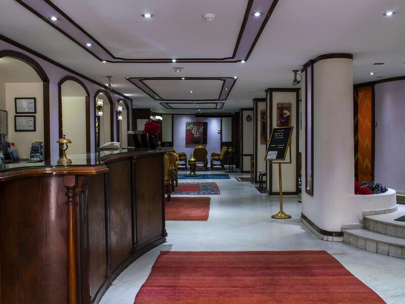 Hali Hotel  242035