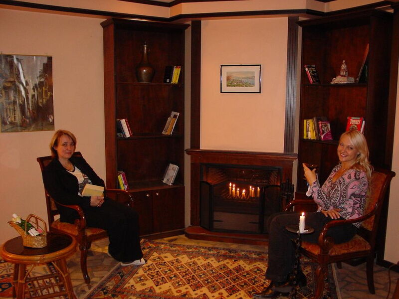 Hali Hotel  242040
