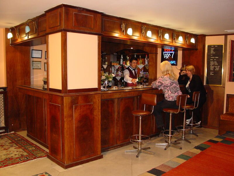 Hali Hotel  242041